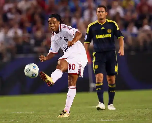 为球迷们带 为球迷们带